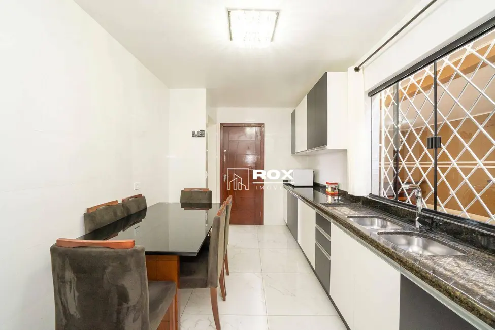 Foto 7 de Sobrado com 3 quartos à venda, 147m2 em Fazendinha, Curitiba - PR