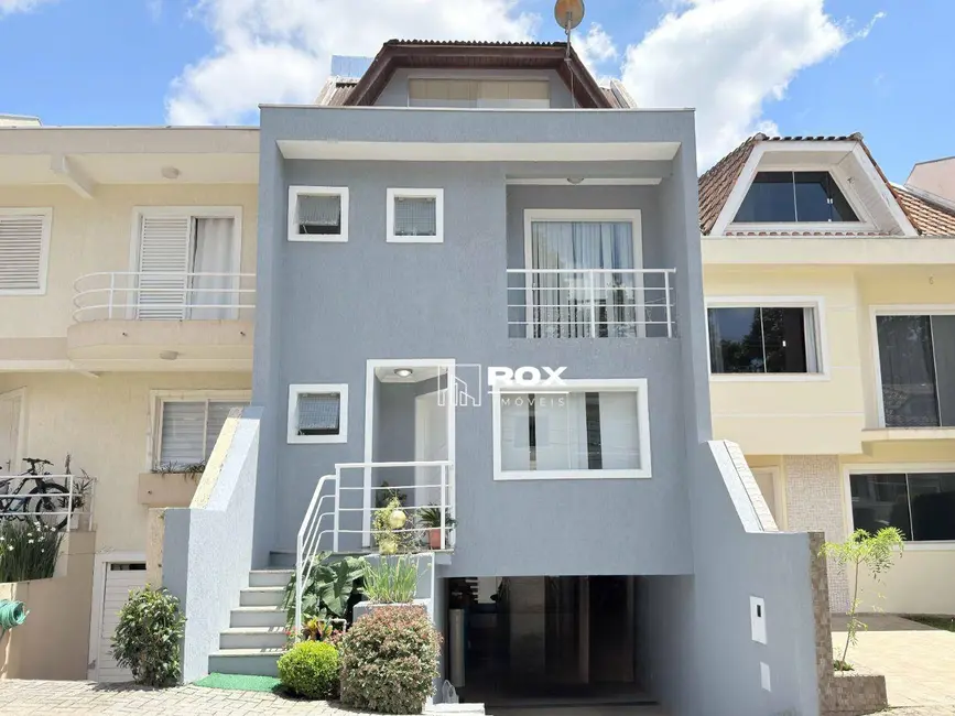 Foto 1 de Sobrado com 3 quartos à venda, 120m2 em Cidade Industrial, Curitiba - PR