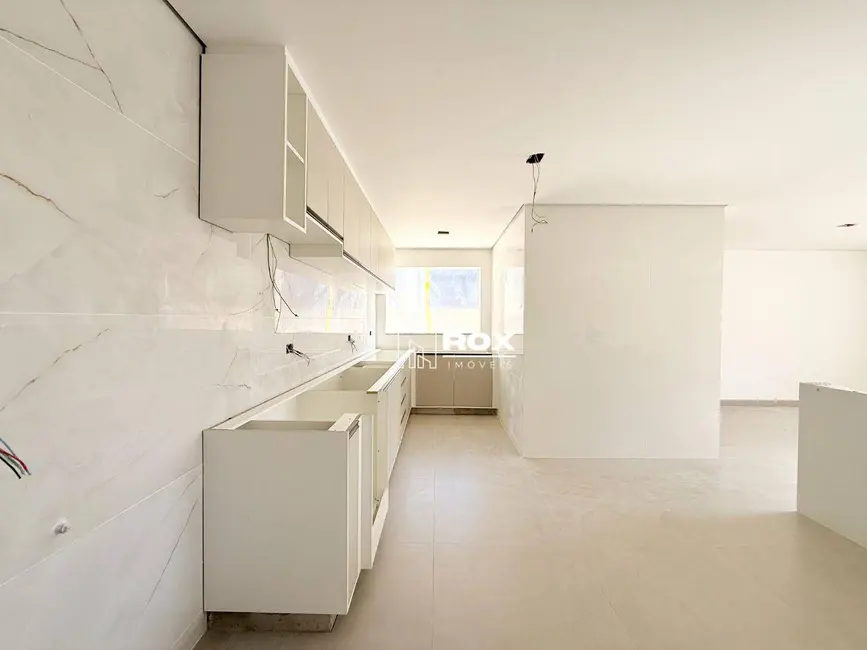 Sobrado com 3 quartos para alugar, 135m2 em Santa Felicidade, Curitiba - PR - imagem 8 Foto 8 de Sobrado com 3 quartos para alugar, 135m2 em Santa Felicidade, Curitiba - PR