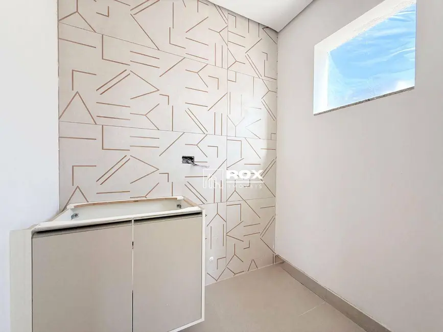 Sobrado com 3 quartos para alugar, 135m2 em Santa Felicidade, Curitiba - PR - imagem 3 Foto 3 de Sobrado com 3 quartos para alugar, 135m2 em Santa Felicidade, Curitiba - PR