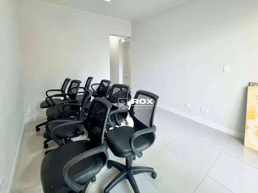 Sobrado com 1 quarto para alugar, 140m2 em Bairro Alto, Curitiba - PR - imagem 6 Foto 6 de Sobrado com 1 quarto para alugar, 140m2 em Bairro Alto, Curitiba - PR