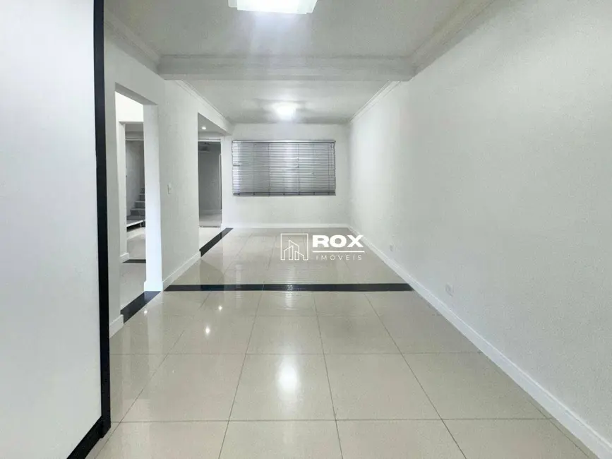 Sobrado com 1 quarto para alugar, 140m2 em Bairro Alto, Curitiba - PR - imagem 3 Foto 3 de Sobrado com 1 quarto para alugar, 140m2 em Bairro Alto, Curitiba - PR