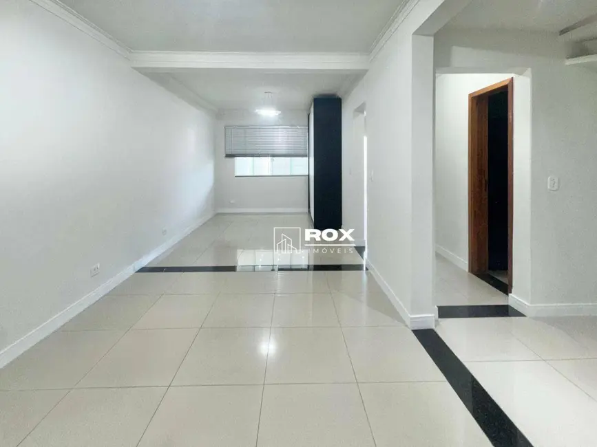 Sobrado com 1 quarto para alugar, 140m2 em Bairro Alto, Curitiba - PR - imagem 5 Foto 5 de Sobrado com 1 quarto para alugar, 140m2 em Bairro Alto, Curitiba - PR