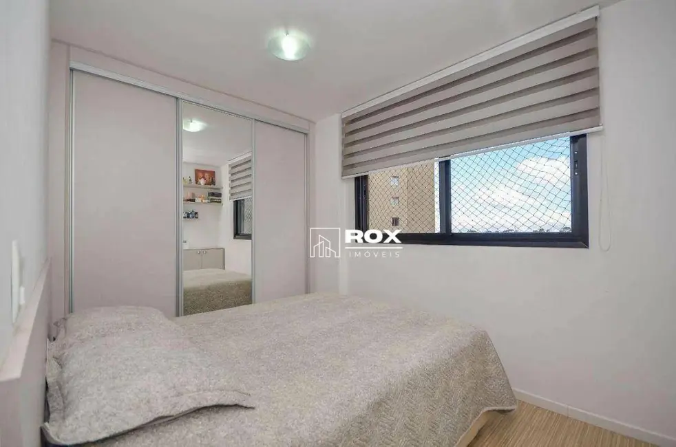 Foto 9 de Apartamento com 2 quartos à venda, 77m2 em Cristo Rei, Curitiba - PR