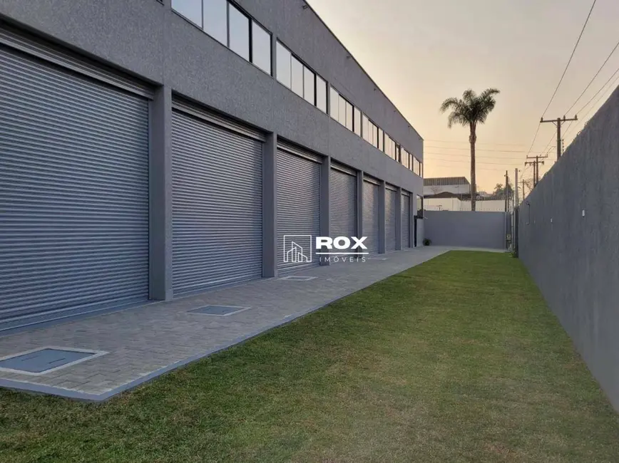 Armazém / Galpão para alugar, 712m2 em Parolin, Curitiba - PR - imagem 8 Foto 8 de Armazém / Galpão para alugar, 712m2 em Parolin, Curitiba - PR