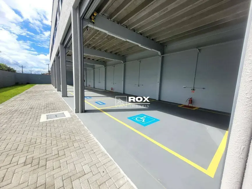 Armazém / Galpão à venda, 712m2 em Parolin, Curitiba - PR - imagem 3 Foto 3 de Armazém / Galpão à venda, 712m2 em Parolin, Curitiba - PR
