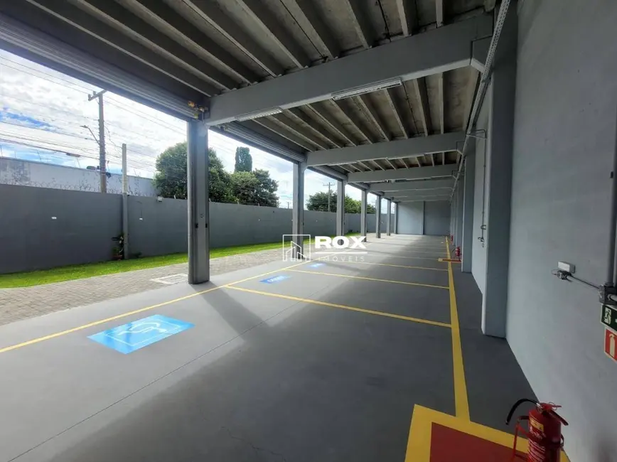 Armazém / Galpão à venda, 712m2 em Parolin, Curitiba - PR - imagem 6 Foto 6 de Armazém / Galpão à venda, 712m2 em Parolin, Curitiba - PR