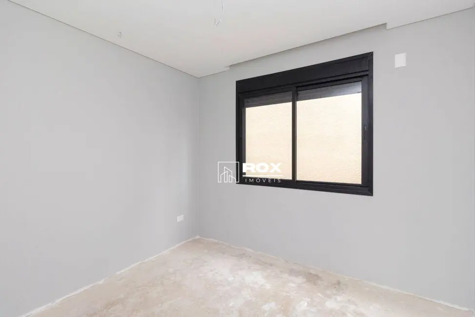 Sobrado com 3 quartos à venda, 95m2 em Hauer, Curitiba - PR - imagem 8 Foto 8 de Sobrado com 3 quartos à venda, 95m2 em Hauer, Curitiba - PR