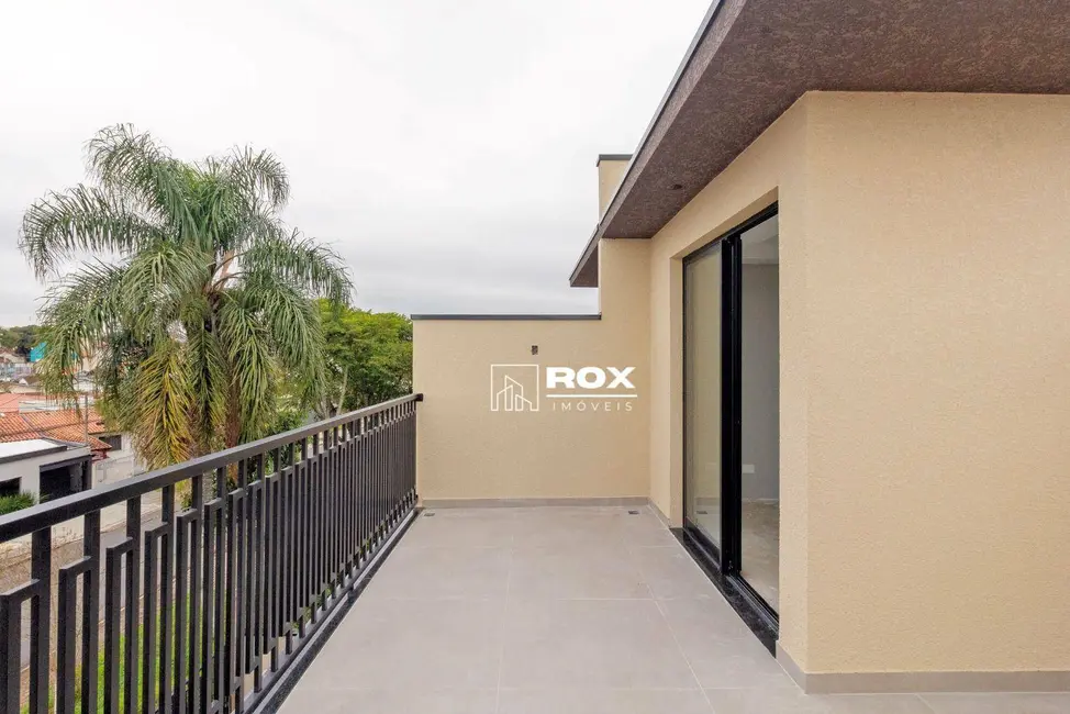 Sobrado com 3 quartos à venda, 95m2 em Hauer, Curitiba - PR - imagem 4 Foto 4 de Sobrado com 3 quartos à venda, 95m2 em Hauer, Curitiba - PR