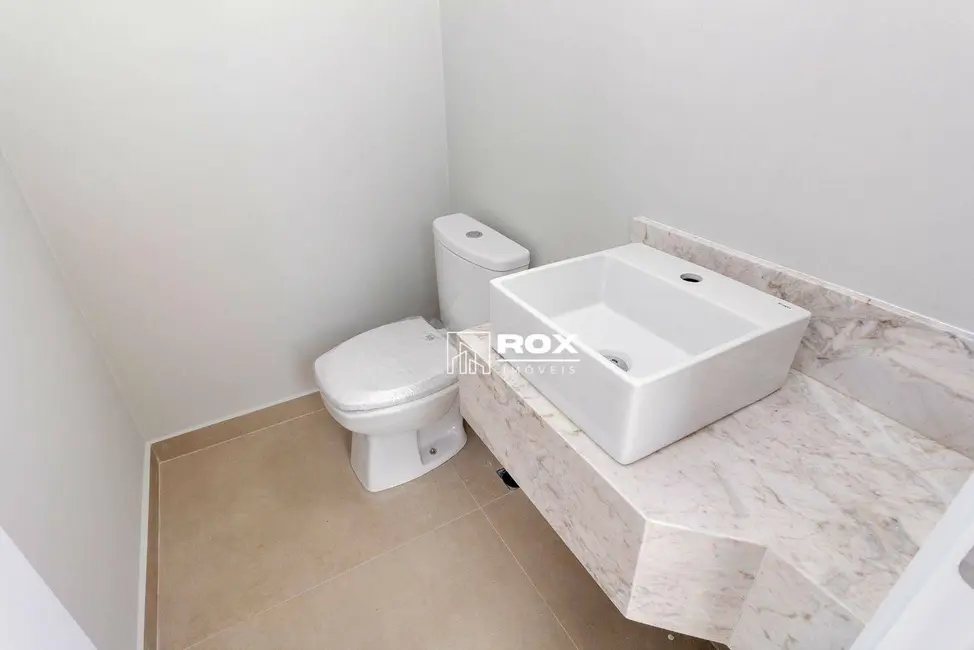 Sobrado com 3 quartos à venda, 95m2 em Hauer, Curitiba - PR - imagem 6 Foto 6 de Sobrado com 3 quartos à venda, 95m2 em Hauer, Curitiba - PR