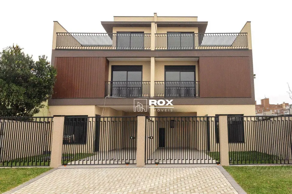 Foto 1 de Sobrado com 3 quartos à venda, 95m2 em Hauer, Curitiba - PR