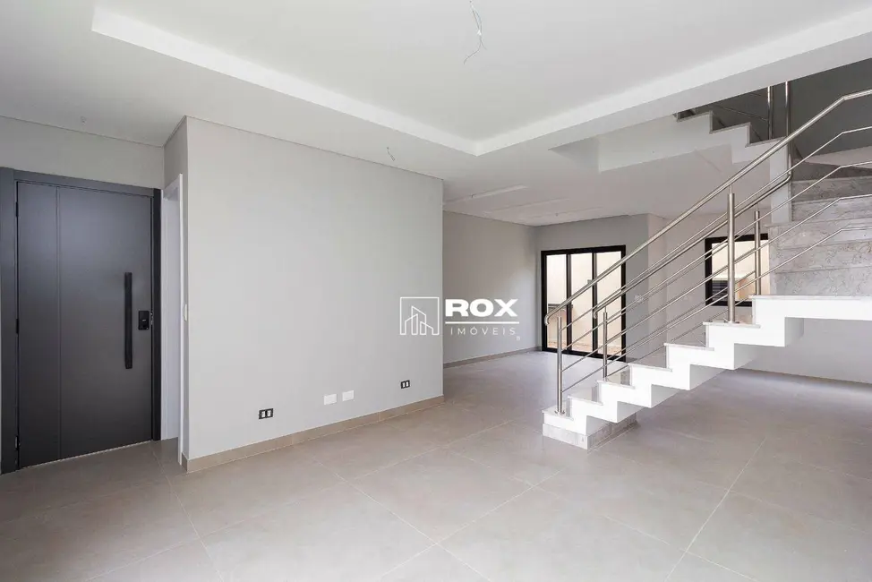 Sobrado com 3 quartos à venda, 95m2 em Hauer, Curitiba - PR - imagem 7 Foto 7 de Sobrado com 3 quartos à venda, 95m2 em Hauer, Curitiba - PR