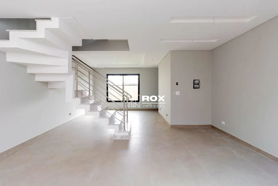 Foto 2 de Sobrado com 3 quartos à venda, 95m2 em Hauer, Curitiba - PR