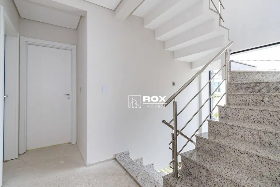 Sobrado com 3 quartos à venda, 160m2 em Afonso Pena, Sao Jose Dos Pinhais - PR - imagem 9 Foto 9 de Sobrado com 3 quartos à venda, 160m2 em Afonso Pena, Sao Jose Dos Pinhais - PR