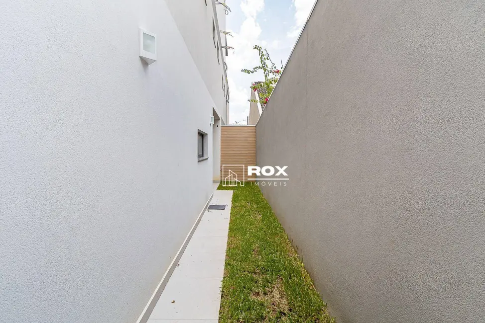 Sobrado com 3 quartos à venda, 160m2 em Afonso Pena, Sao Jose Dos Pinhais - PR - imagem 8 Foto 8 de Sobrado com 3 quartos à venda, 160m2 em Afonso Pena, Sao Jose Dos Pinhais - PR