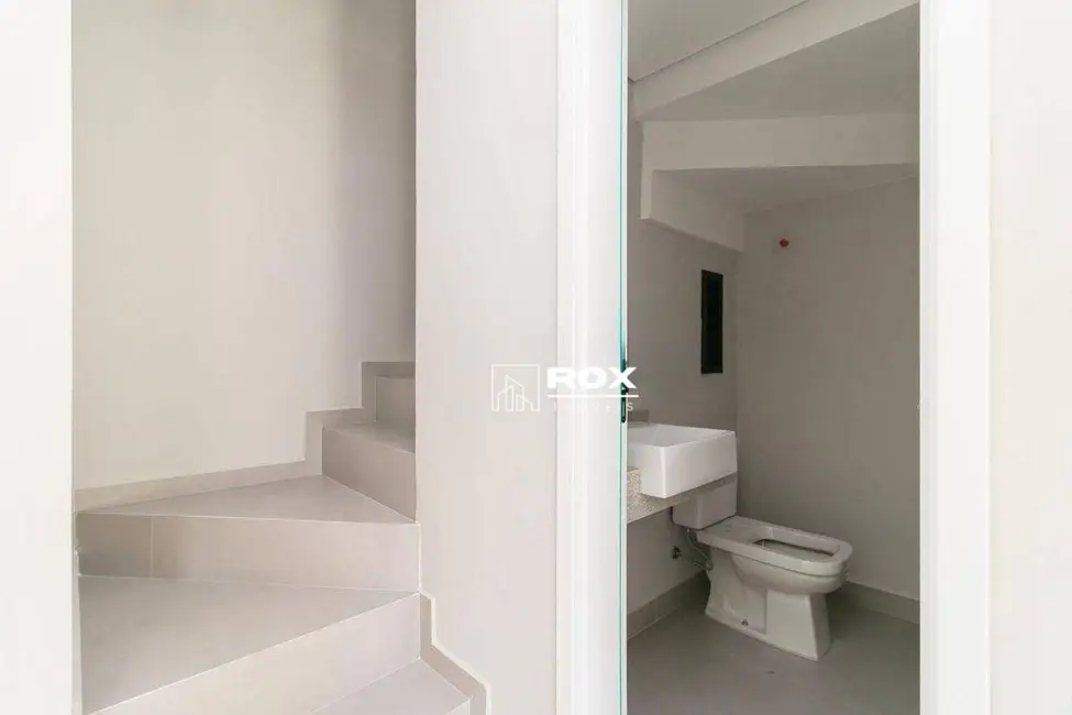 Foto 7 de Sobrado com 3 quartos à venda, 194m2 em Santa Cândida, Curitiba - PR