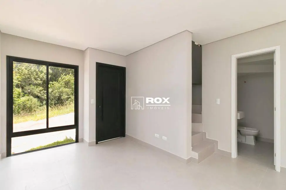 Foto 6 de Sobrado com 3 quartos à venda, 194m2 em Santa Cândida, Curitiba - PR