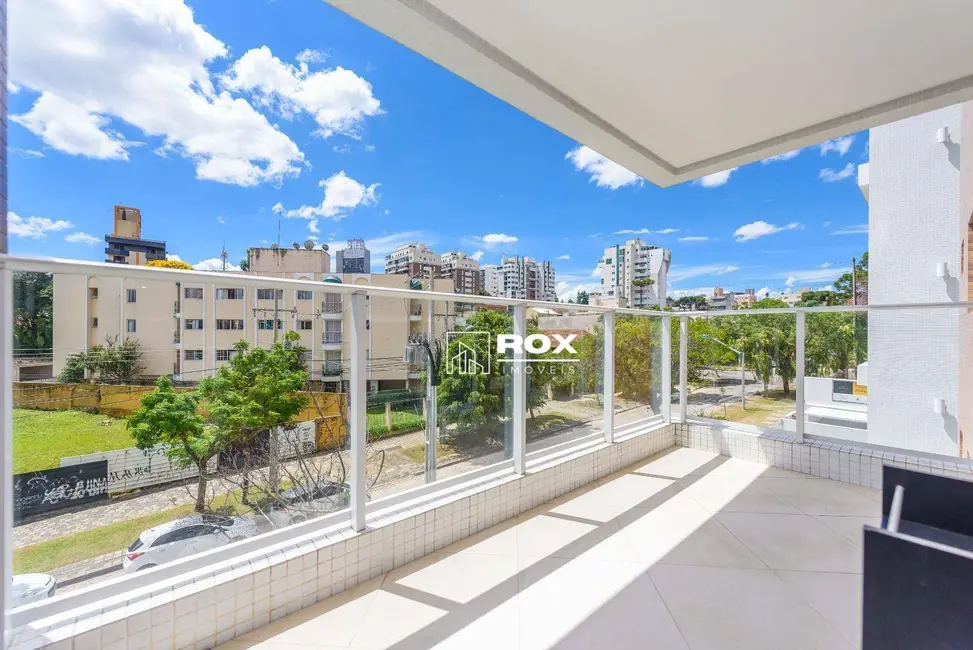 Apartamento com 3 quartos à venda, 118m2 em São Francisco, Curitiba - PR - imagem 9 Foto 9 de Apartamento com 3 quartos à venda, 118m2 em São Francisco, Curitiba - PR