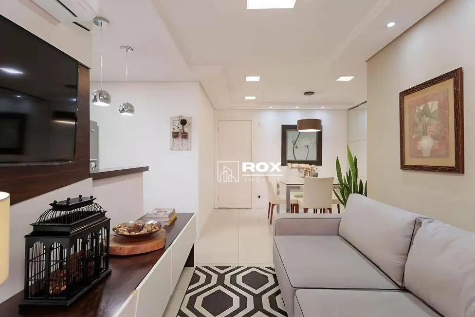 Apartamento com 2 quartos à venda, 67m2 em Cristo Rei, Curitiba - PR - imagem 3 Foto 3 de Apartamento com 2 quartos à venda, 67m2 em Cristo Rei, Curitiba - PR