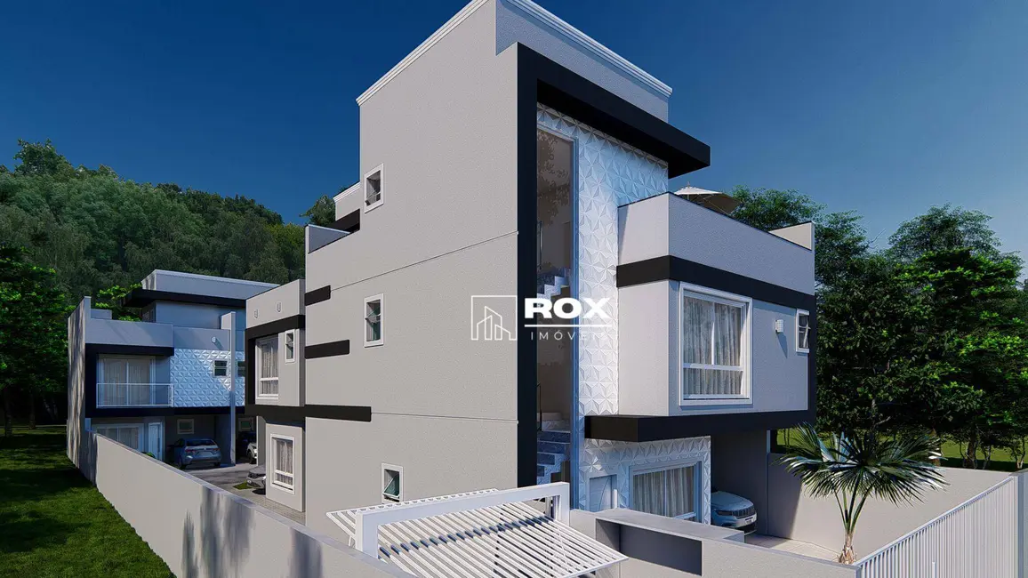 Sobrado com 3 quartos à venda, 120m2 em Uberaba, Curitiba - PR - imagem 2 Foto 2 de Sobrado com 3 quartos à venda, 120m2 em Uberaba, Curitiba - PR