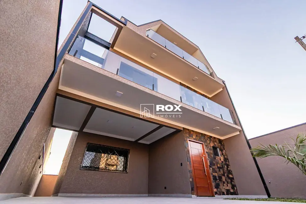 Casa com 3 quartos à venda, 182m2 em Iguaçu, Fazenda Rio Grande - PR - imagem 1 Foto 1 de Casa com 3 quartos à venda, 182m2 em Iguaçu, Fazenda Rio Grande - PR