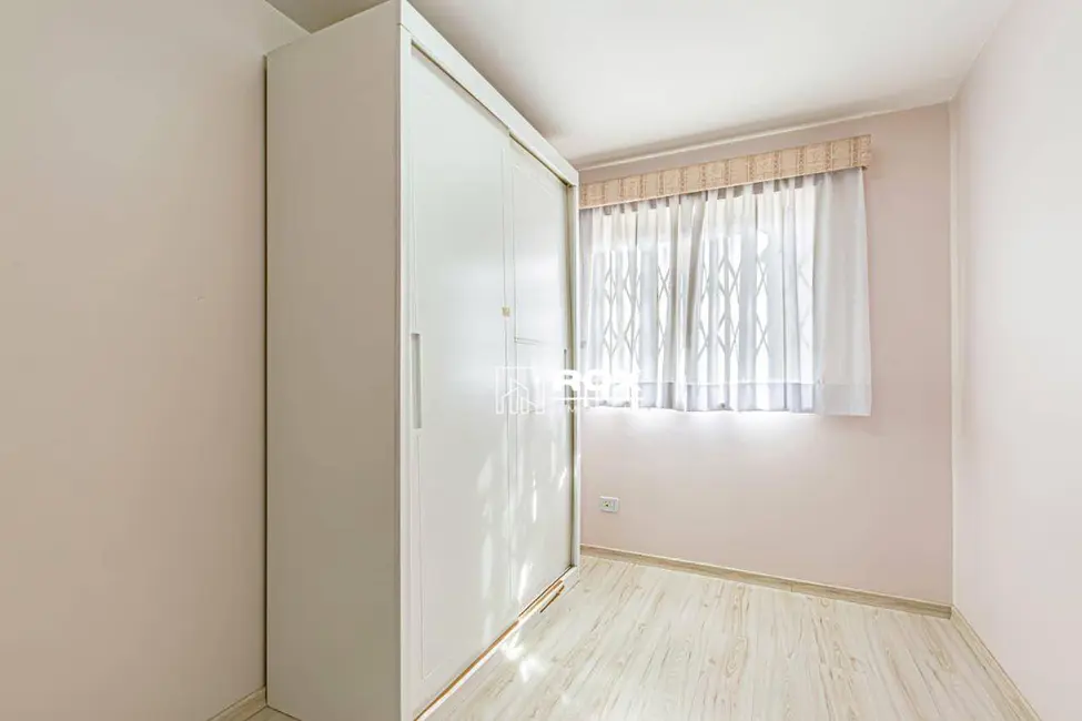 Foto 9 de Sobrado com 3 quartos à venda, 121m2 em Novo Mundo, Curitiba - PR