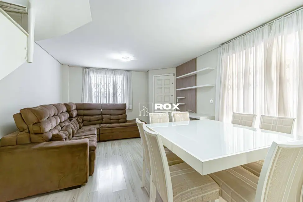 Foto 2 de Sobrado com 3 quartos à venda, 121m2 em Novo Mundo, Curitiba - PR