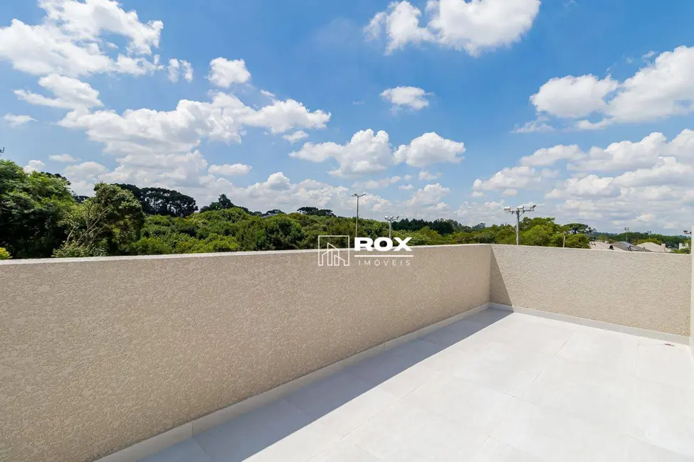 Sobrado com 3 quartos à venda, 200m2 em São Braz, Curitiba - PR - imagem 7 Foto 7 de Sobrado com 3 quartos à venda, 200m2 em São Braz, Curitiba - PR