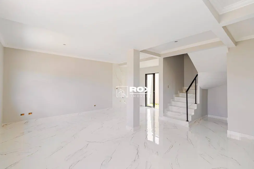 Foto 2 de Sobrado com 3 quartos à venda, 200m2 em São Braz, Curitiba - PR