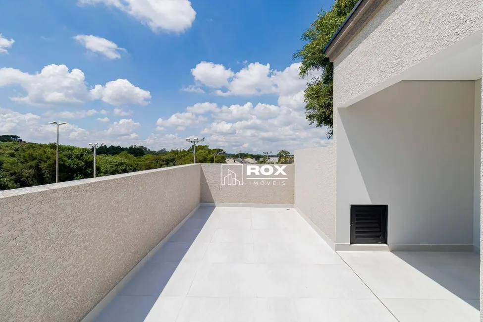 Sobrado com 3 quartos à venda, 200m2 em São Braz, Curitiba - PR - imagem 5 Foto 5 de Sobrado com 3 quartos à venda, 200m2 em São Braz, Curitiba - PR