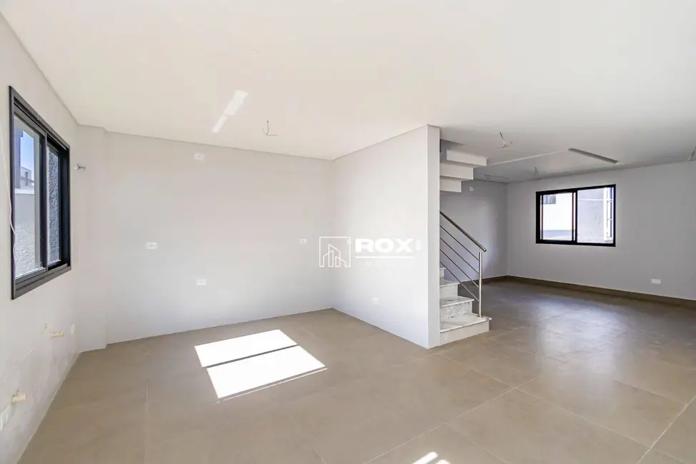 Sobrado com 4 quartos à venda, 122m2 em Uberaba, Curitiba - PR - imagem 7 Foto 7 de Sobrado com 4 quartos à venda, 122m2 em Uberaba, Curitiba - PR