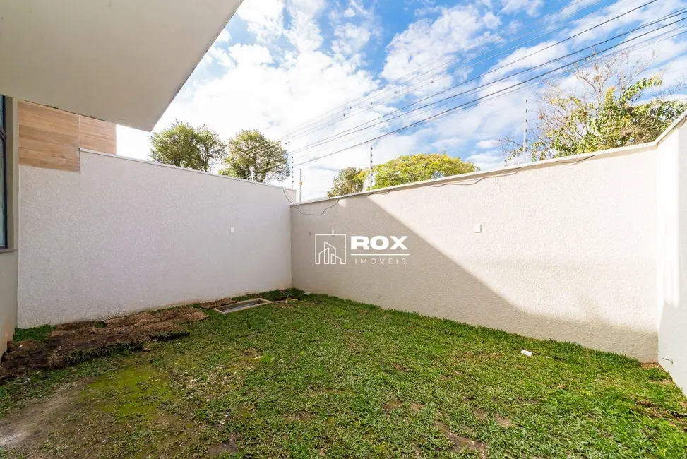 Sobrado com 3 quartos à venda, 177m2 em Guabirotuba, Curitiba - PR - imagem 7 Foto 7 de Sobrado com 3 quartos à venda, 177m2 em Guabirotuba, Curitiba - PR