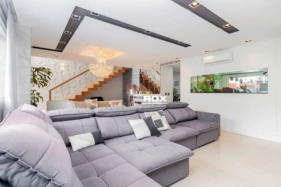 Foto 3 de Casa de Condomínio com 4 quartos para alugar, 266m2 em Santa Cândida, Curitiba - PR