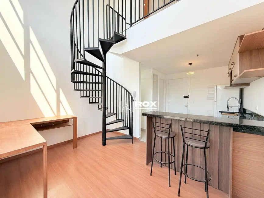 Foto 2 de Apartamento com 1 quarto para alugar, 44m2 em Portão, Curitiba - PR