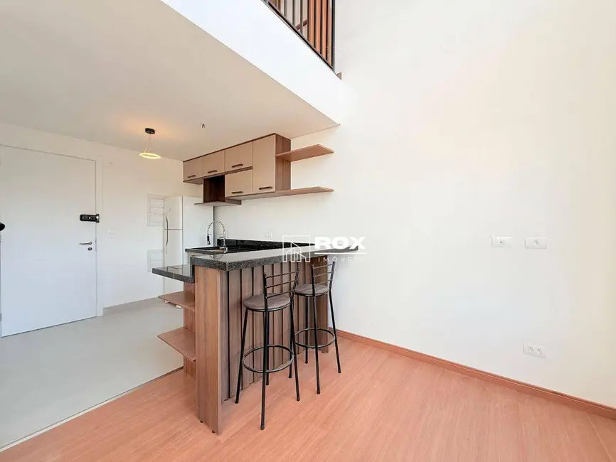 Foto 3 de Apartamento com 1 quarto para alugar, 44m2 em Portão, Curitiba - PR