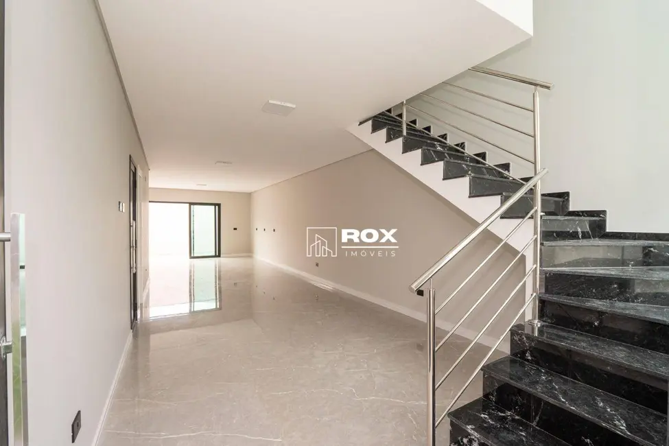 Foto 4 de Sobrado com 3 quartos à venda, 180m2 em Capão da Imbuia, Curitiba - PR