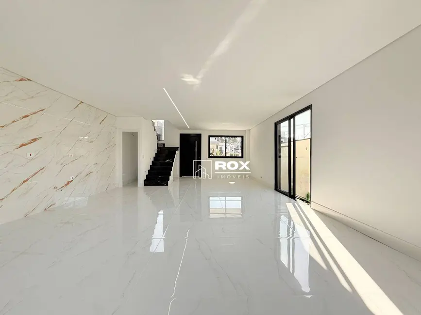 Casa de Condomínio com 3 quartos à venda, 124m2 em Santa Cândida, Curitiba - PR - imagem 6 Foto 6 de Casa de Condomínio com 3 quartos à venda, 124m2 em Santa Cândida, Curitiba - PR