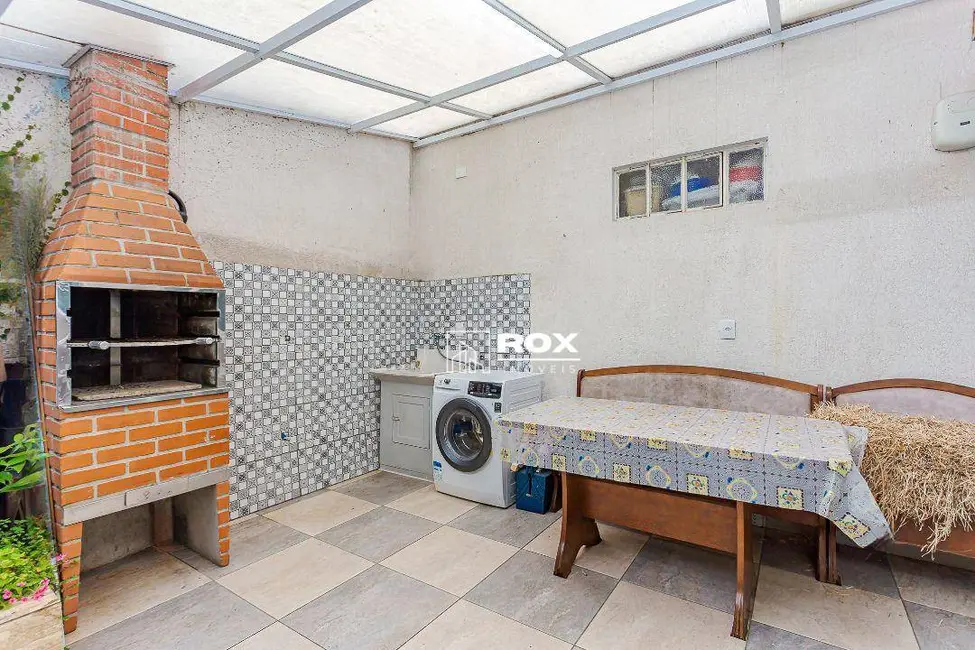Foto 4 de Sobrado com 3 quartos à venda, 110m2 em Xaxim, Curitiba - PR