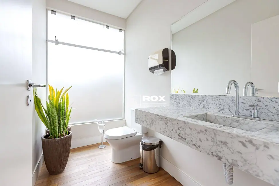 Foto 17 de Casa para alugar, 220m2 em Vista Alegre, Curitiba - PR