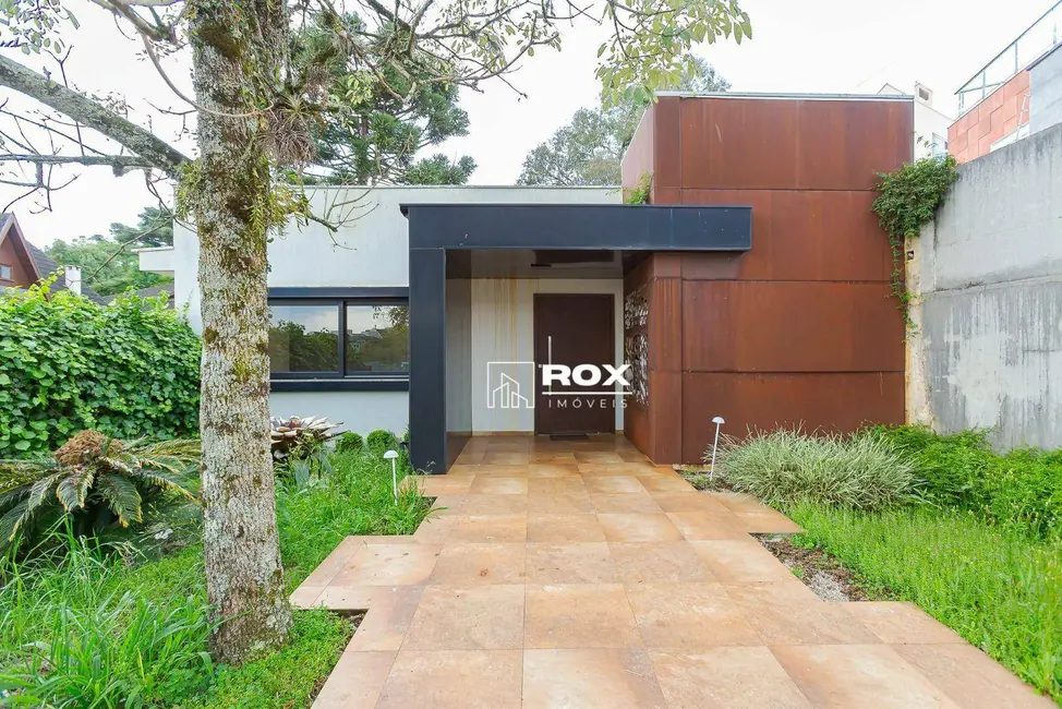 Foto 2 de Casa para alugar, 220m2 em Vista Alegre, Curitiba - PR