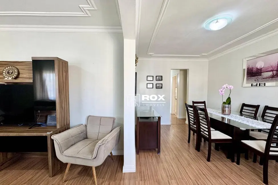 Foto 3 de Casa com 3 quartos à venda, 390m2 em Xaxim, Curitiba - PR