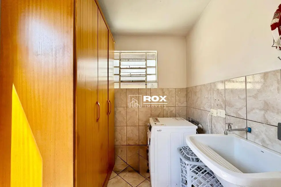 Foto 6 de Casa com 3 quartos à venda, 390m2 em Xaxim, Curitiba - PR