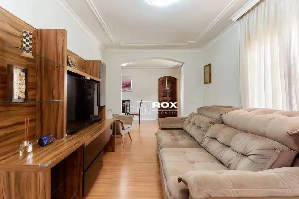 Foto 3 de Casa com 3 quartos à venda, 390m2 em Xaxim, Curitiba - PR