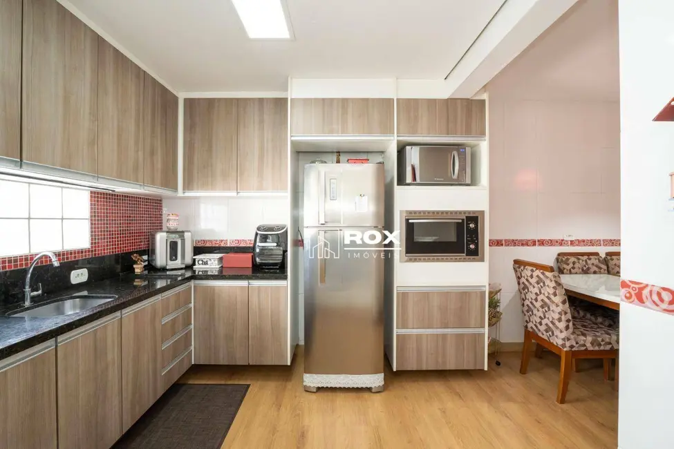 Foto 8 de Casa com 3 quartos à venda, 160m2 em Fazendinha, Curitiba - PR