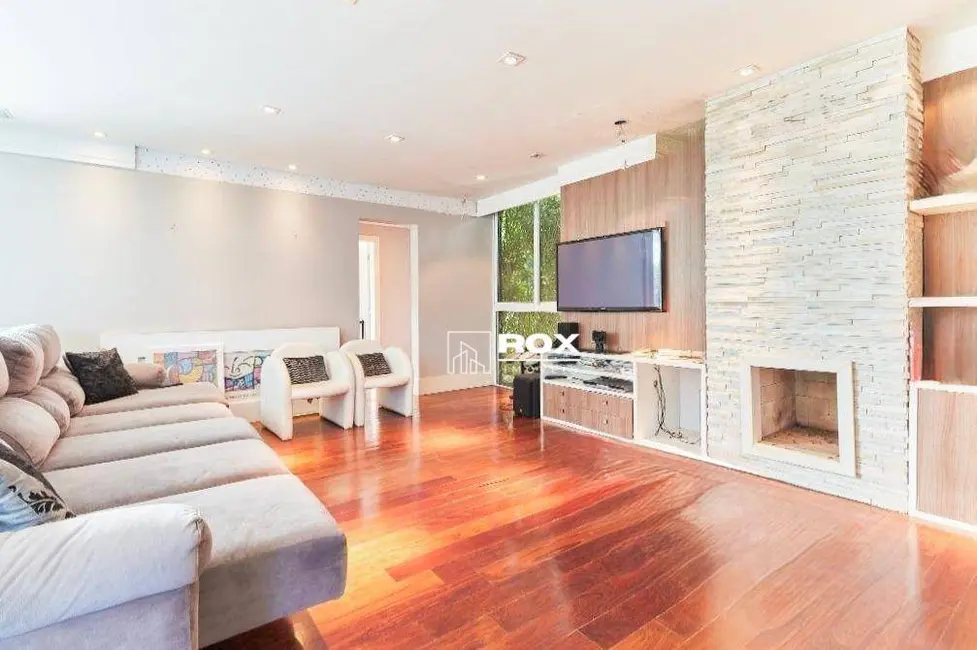 Casa de Condomínio com 4 quartos à venda, 1551m2 em Santa Cândida, Curitiba - PR - imagem 7 Foto 7 de Casa de Condomínio com 4 quartos à venda, 1551m2 em Santa Cândida, Curitiba - PR