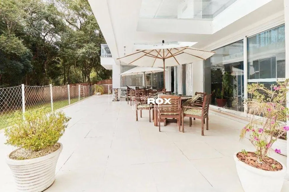 Casa de Condomínio com 4 quartos à venda, 1551m2 em Santa Cândida, Curitiba - PR - imagem 6 Foto 6 de Casa de Condomínio com 4 quartos à venda, 1551m2 em Santa Cândida, Curitiba - PR