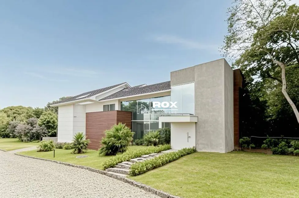 Casa de Condomínio com 4 quartos à venda, 1551m2 em Santa Cândida, Curitiba - PR - imagem 9 Foto 9 de Casa de Condomínio com 4 quartos à venda, 1551m2 em Santa Cândida, Curitiba - PR