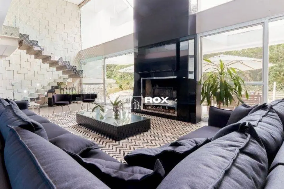 Casa de Condomínio com 4 quartos à venda, 1551m2 em Santa Cândida, Curitiba - PR - imagem 2 Foto 2 de Casa de Condomínio com 4 quartos à venda, 1551m2 em Santa Cândida, Curitiba - PR