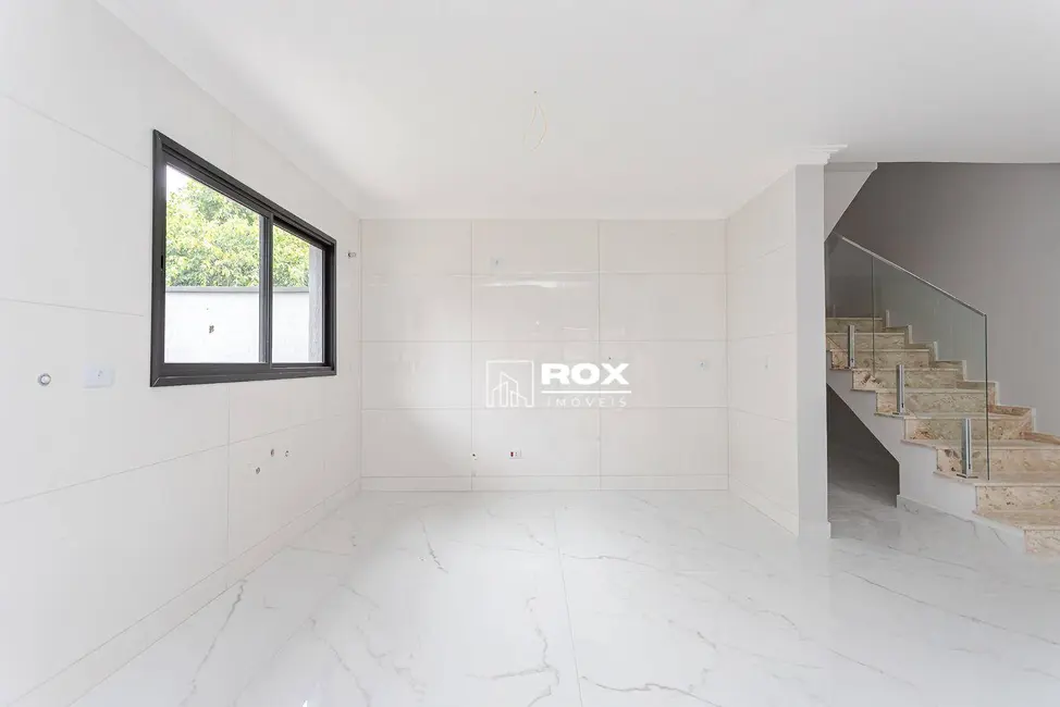 Sobrado com 3 quartos à venda, 138m2 em Pinhais - PR - imagem 8 Foto 8 de Sobrado com 3 quartos à venda, 138m2 em Pinhais - PR