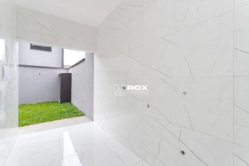 Sobrado com 3 quartos à venda, 138m2 em Pinhais - PR - imagem 6 Foto 6 de Sobrado com 3 quartos à venda, 138m2 em Pinhais - PR